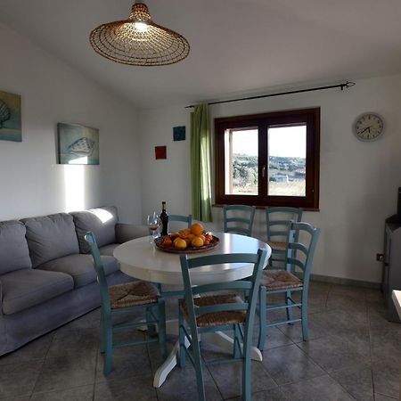 マゴマーダスCasa Nel Vigneto Con Vista Mareアパートメント エクステリア 写真