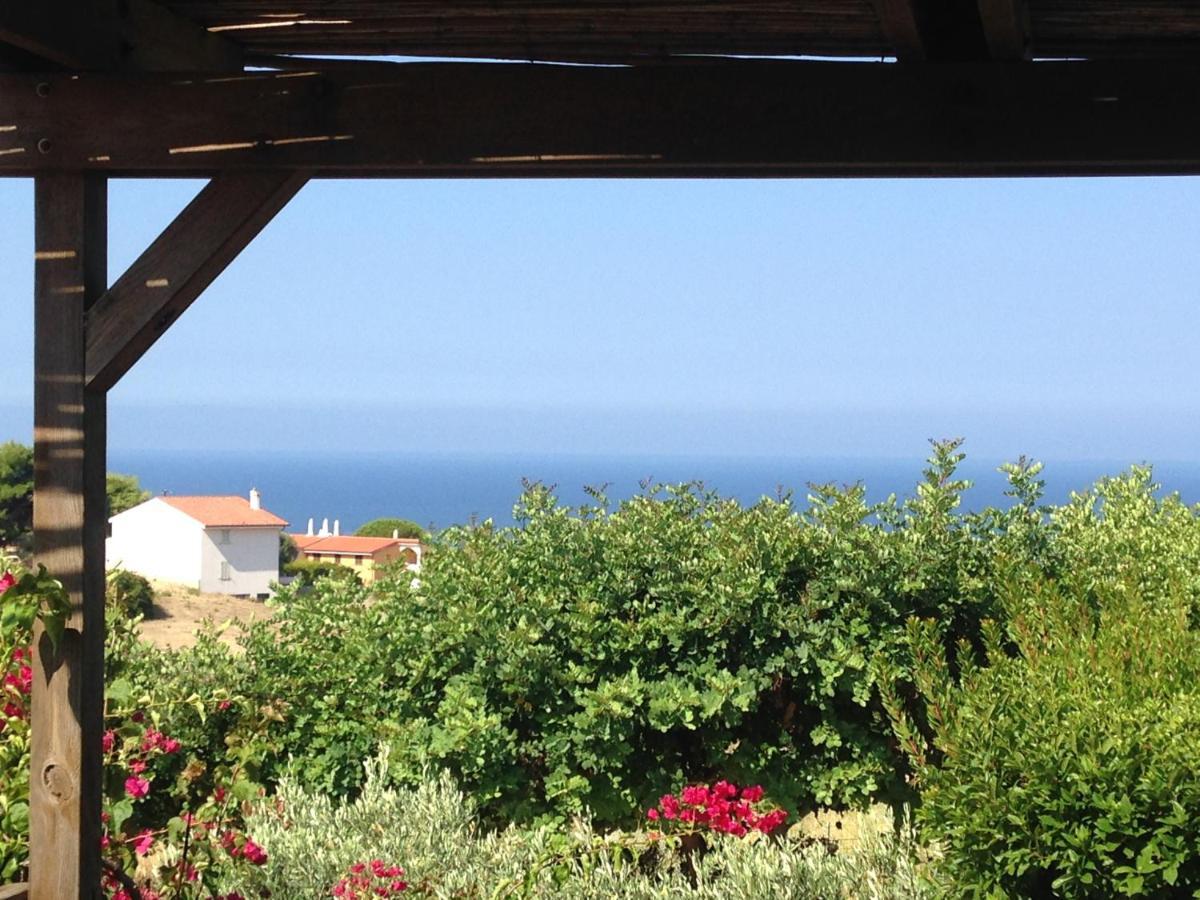 マゴマーダスCasa Nel Vigneto Con Vista Mareアパートメント エクステリア 写真
